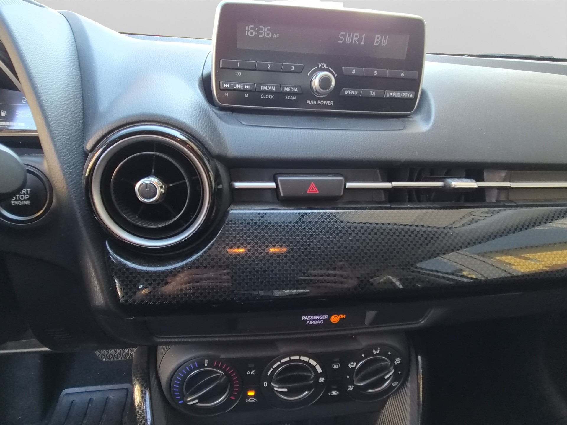 MAZDA 2 1.5 90 Ambition-image-19