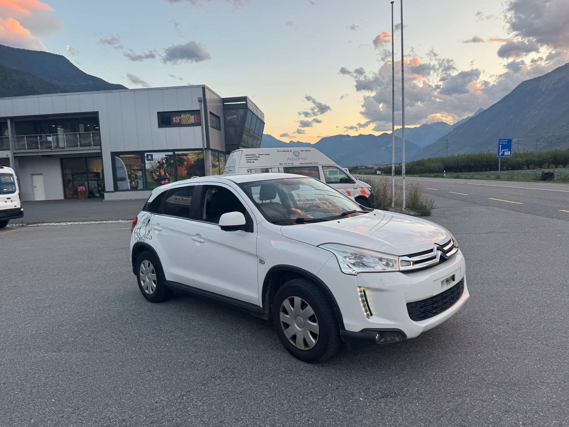CITROEN C4 Aircross 1.6 HDi Collection 4WD-image-1