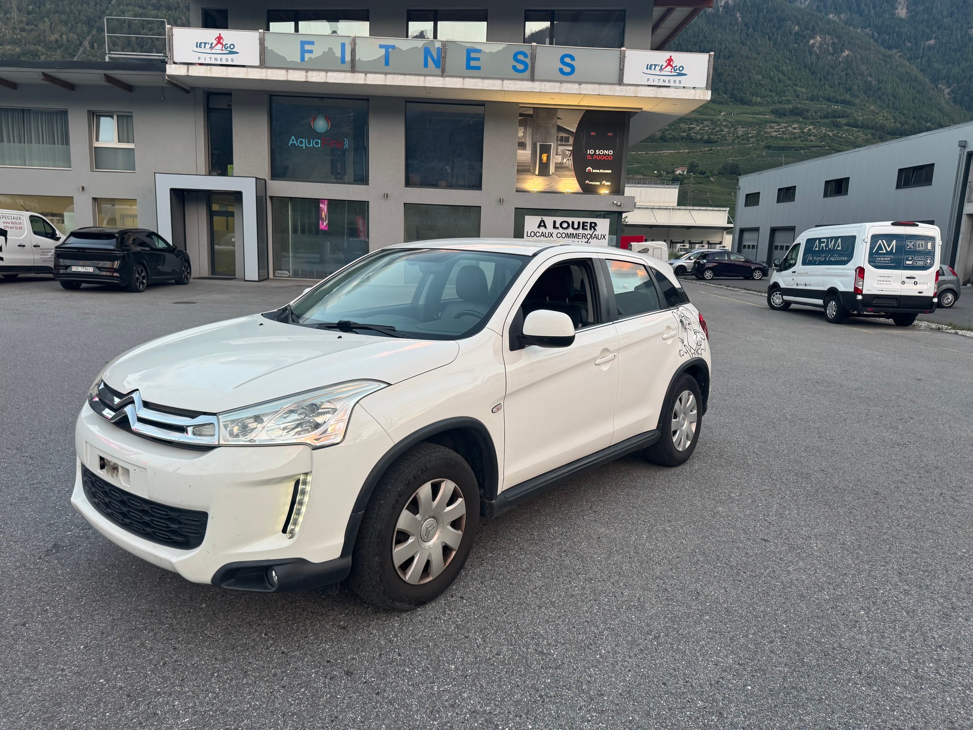CITROEN C4 Aircross 1.6 HDi Collection 4WD-image-0