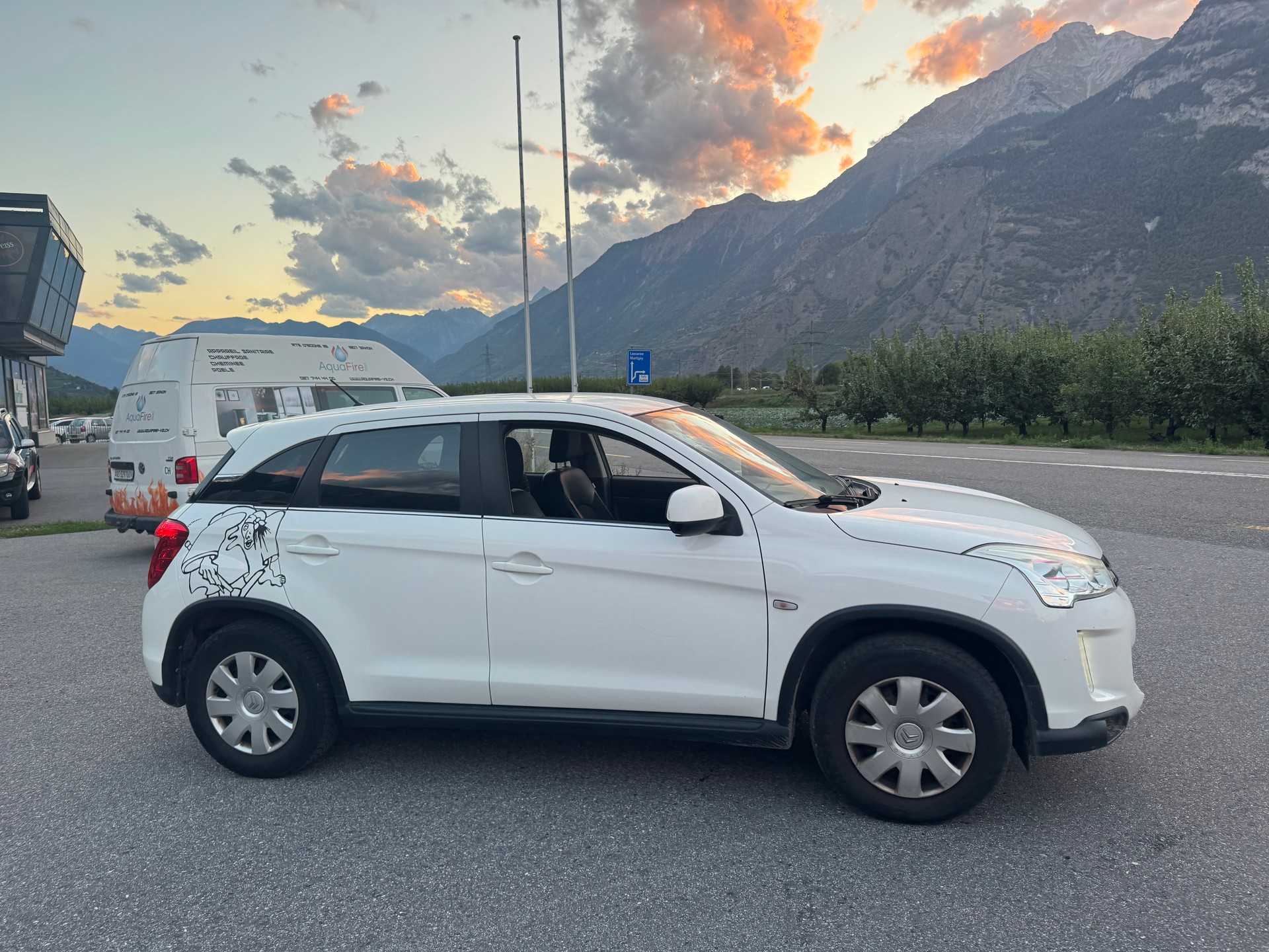 CITROEN C4 Aircross 1.6 HDi Collection 4WD-image-2