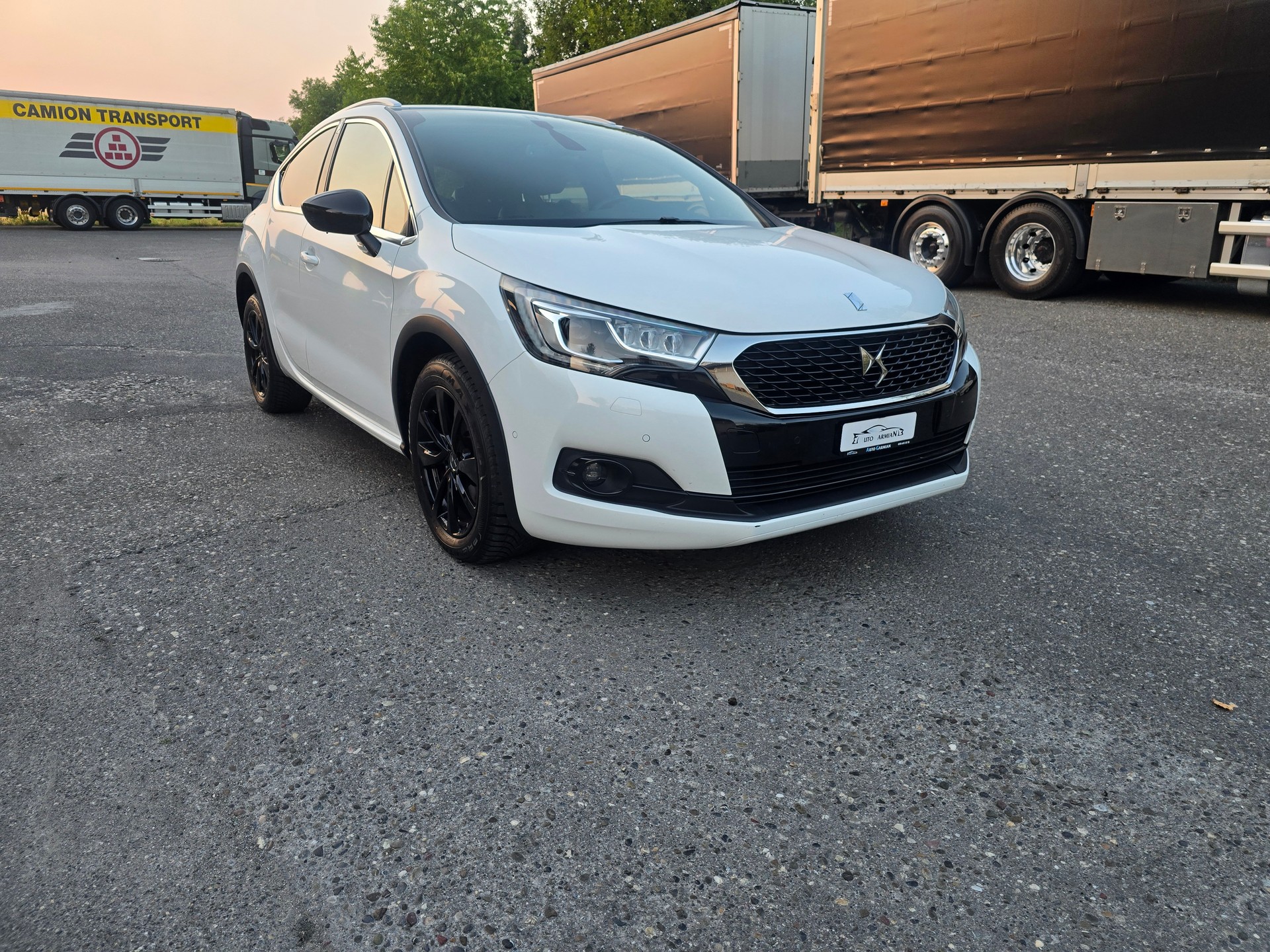 DS AUTOMOBILES DS 4 2.0 BlueHDi SO Chic Automatic-showroom-element-1