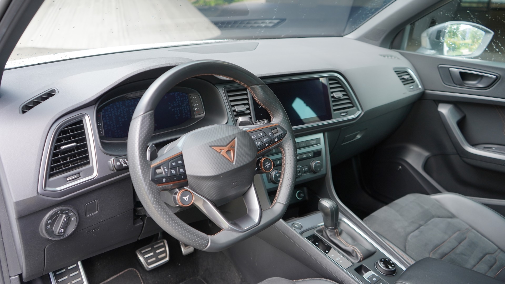 CUPRA ATECA-image-7