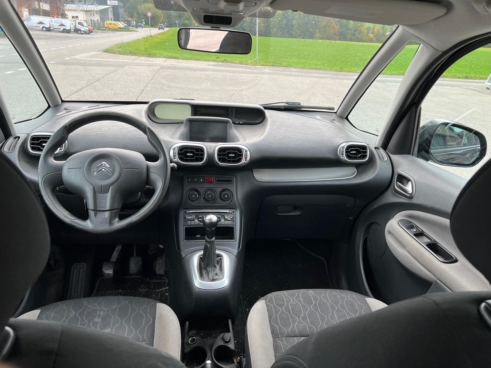 CITROEN C3 Picasso 1.6i 16V Exclusive-image-9