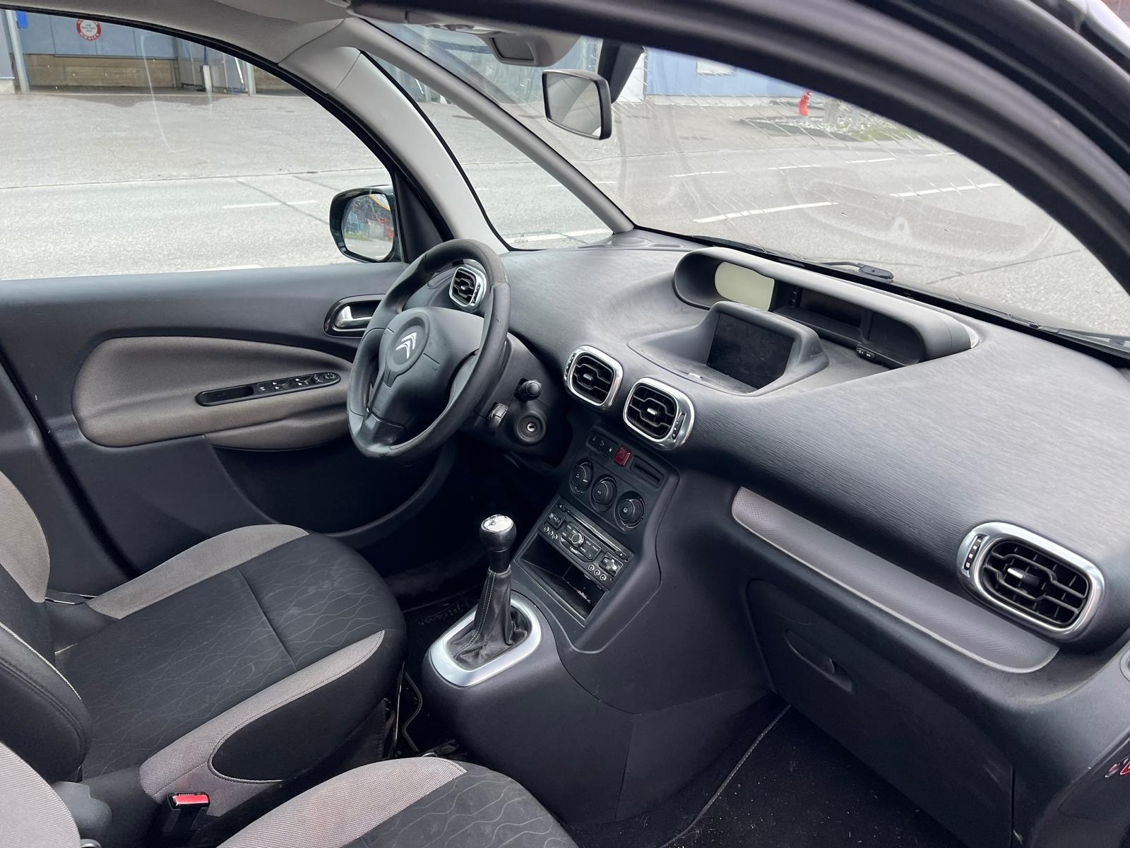 CITROEN C3 Picasso 1.6i 16V Exclusive-image-8