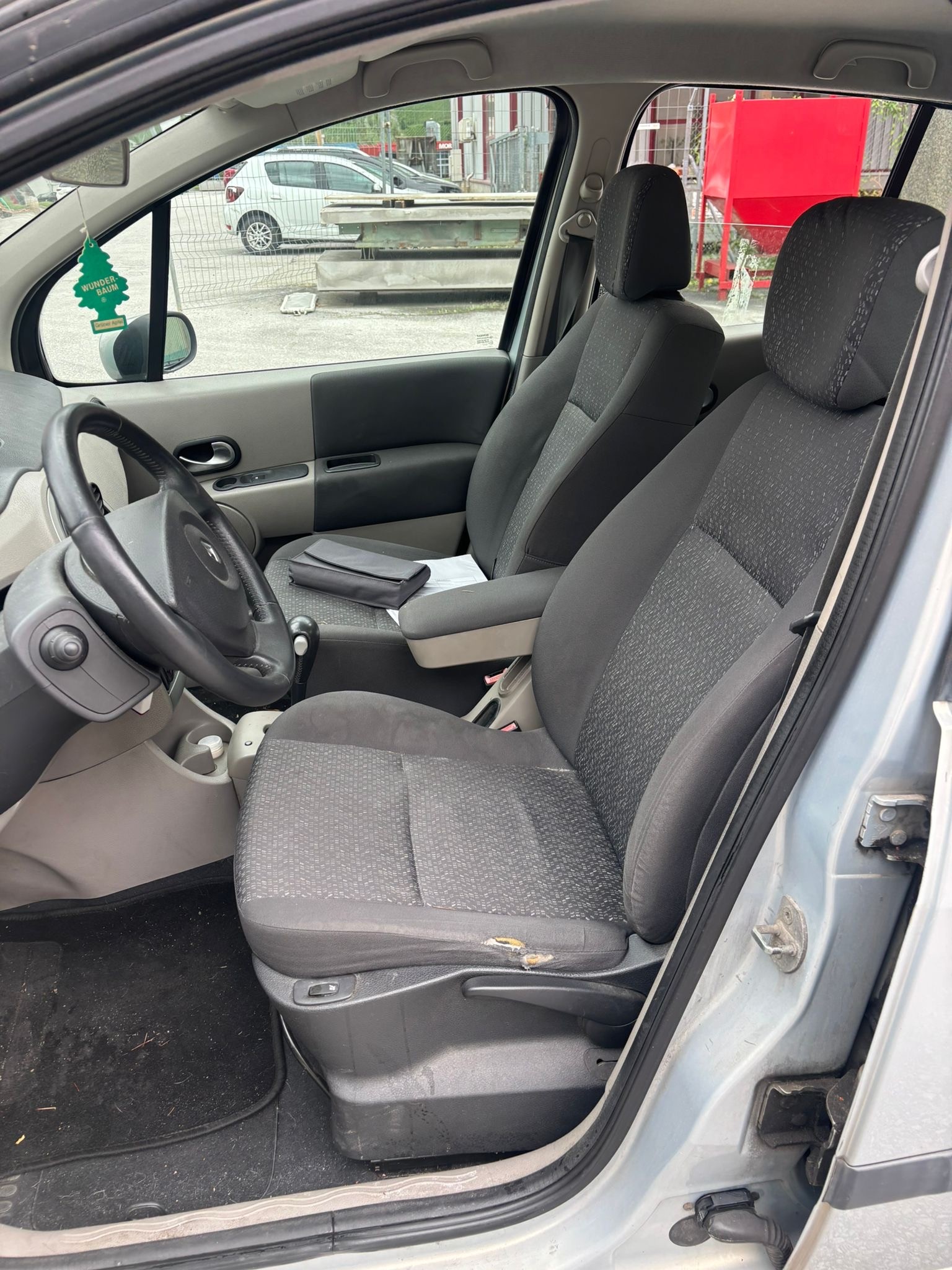RENAULT Modus 1.6 16V Dynamique Luxe-image-6