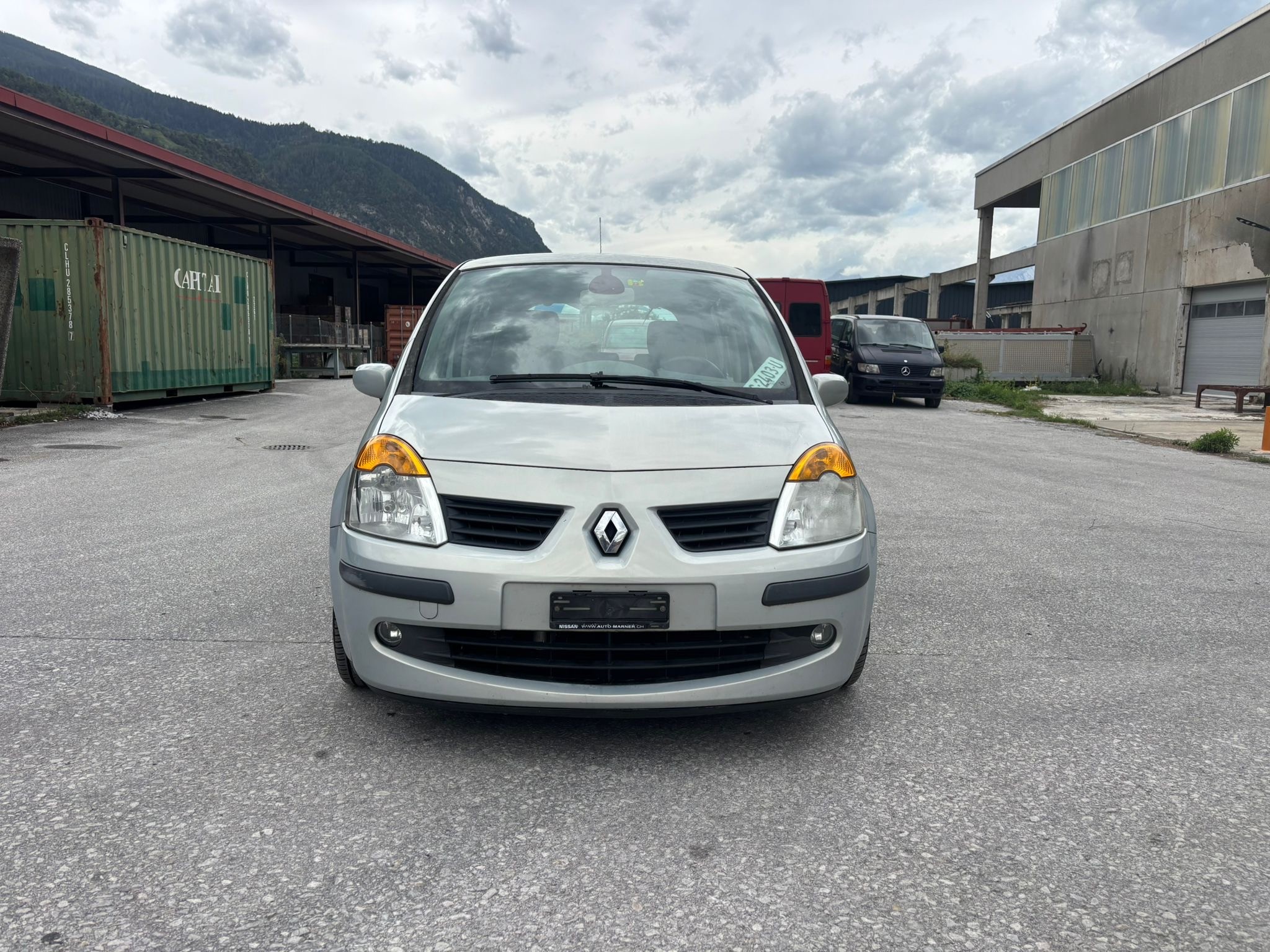 Car photo