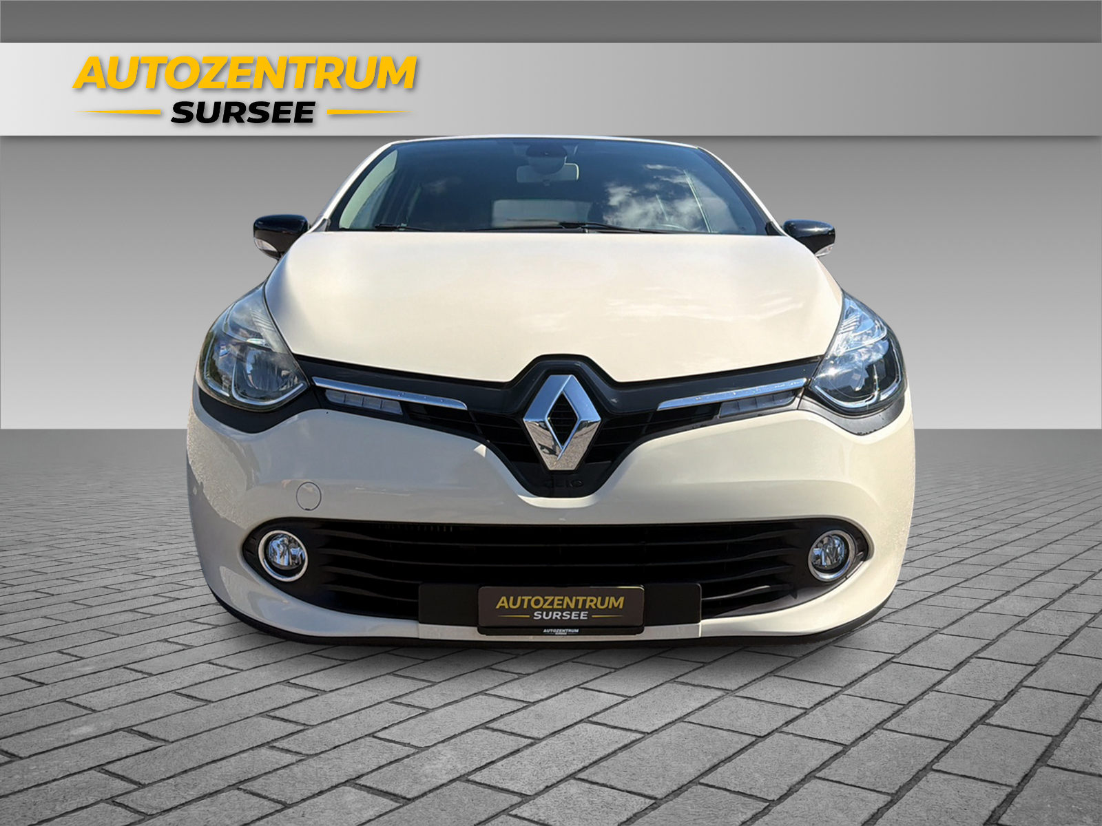 RENAULT Clio 1.2 TCe 120 Iconic S/S-image-11