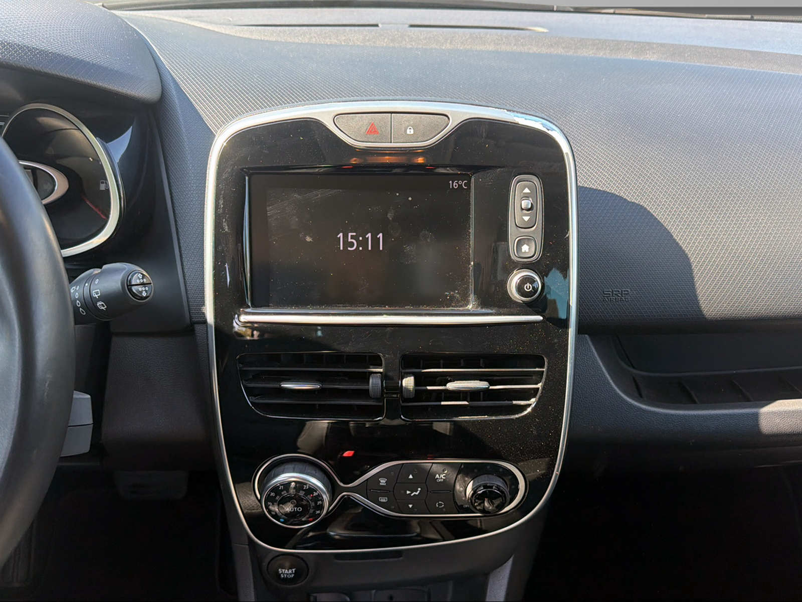 RENAULT Clio 1.2 TCe 120 Iconic S/S-image-18