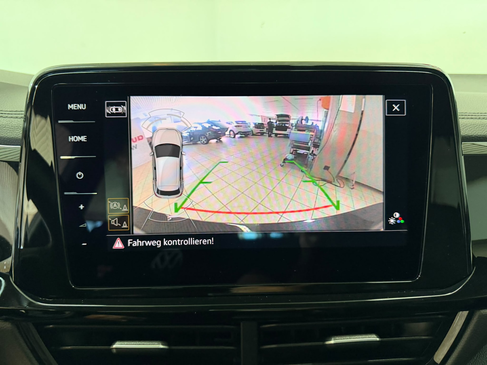 VW T-Roc 2.0 TDI SCR R-Line 4Motion DSG-image-11