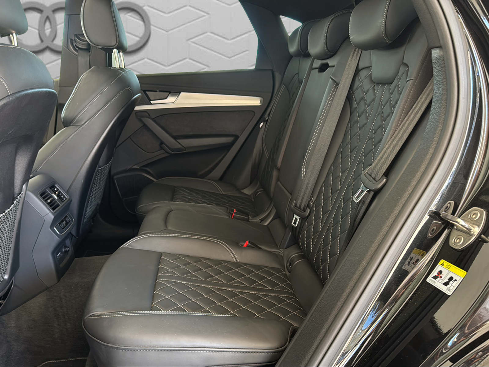 AUDI Q5 Sportback 45 TFSI S line quattro S-tronic-image-15