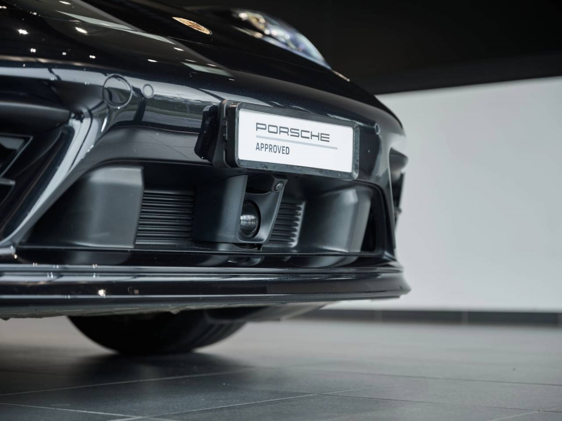 PORSCHE 911 Carrera 4S-image-23