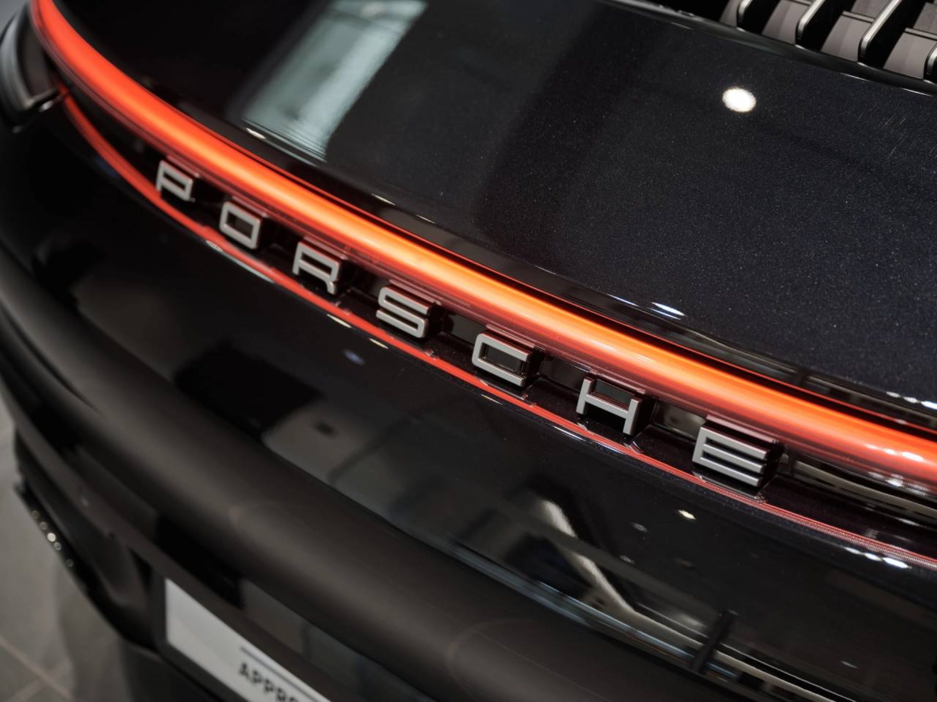 PORSCHE 911 Carrera 4S-image-25