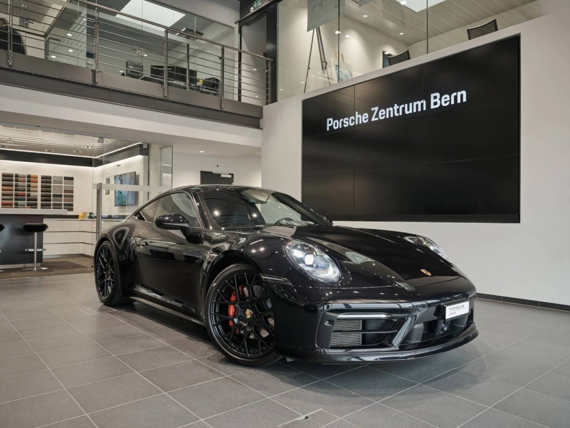 PORSCHE 911 Carrera 4S-image-0