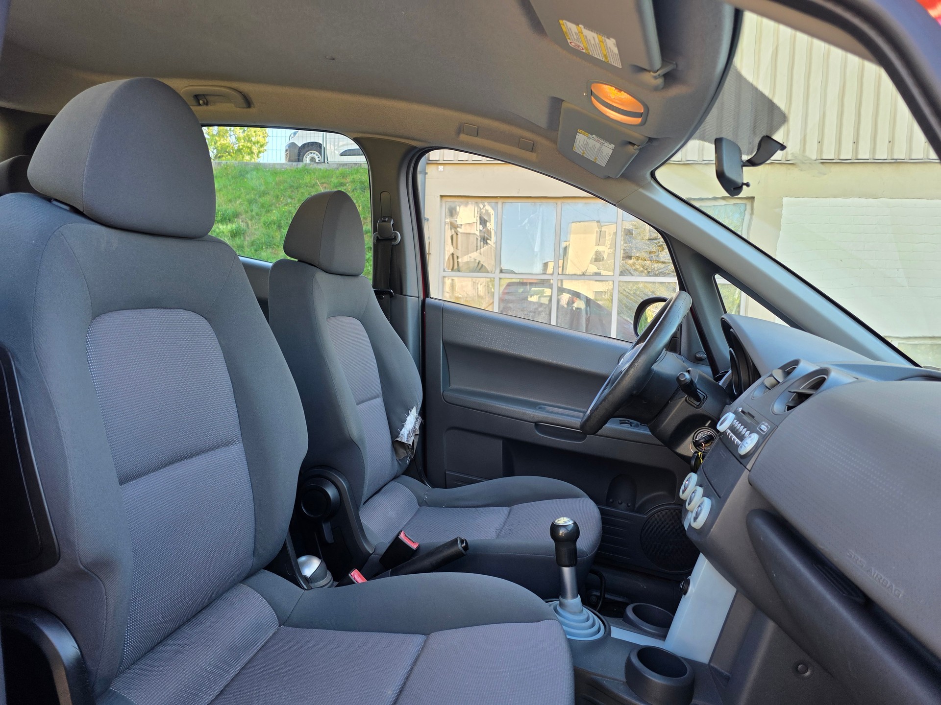 MITSUBISHI Colt 1.3 16V Inform Luxe-image-5