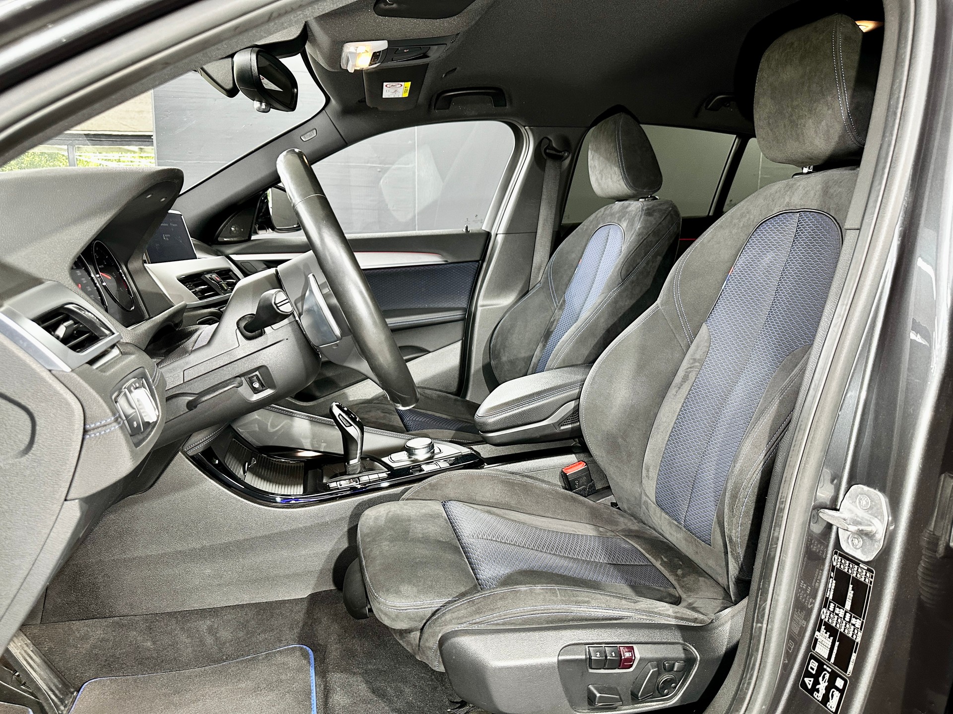 BMW X2 xDrive 20d M Sport Steptronic-image-14