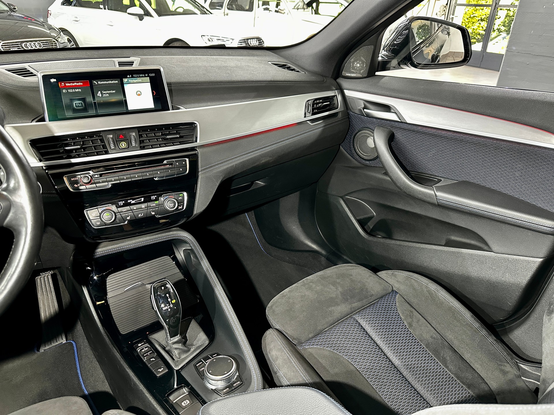 BMW X2 xDrive 20d M Sport Steptronic-image-19