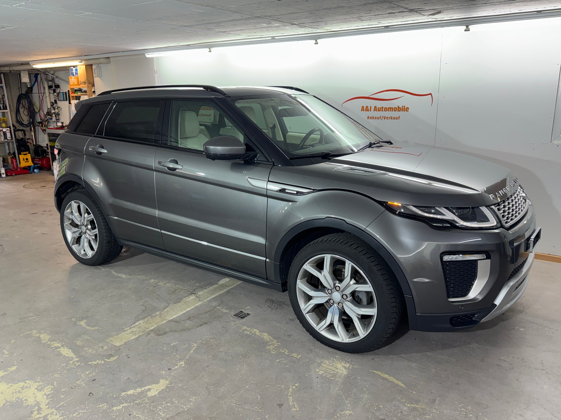 LAND ROVER Range Rover Evoque 2.0 Si4 Autobiography AT9-image-1