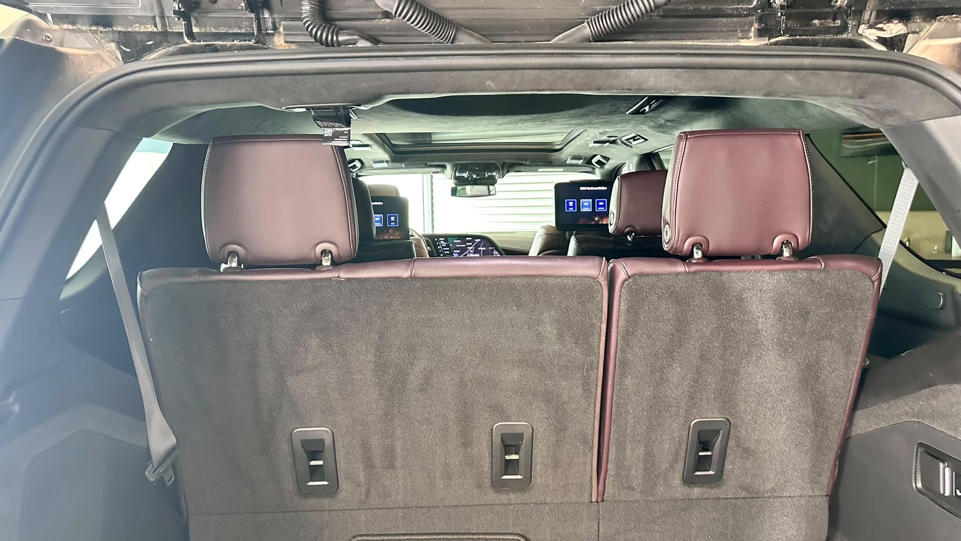 CADILLAC ESCALADE 600 Sport Platinum-image-25