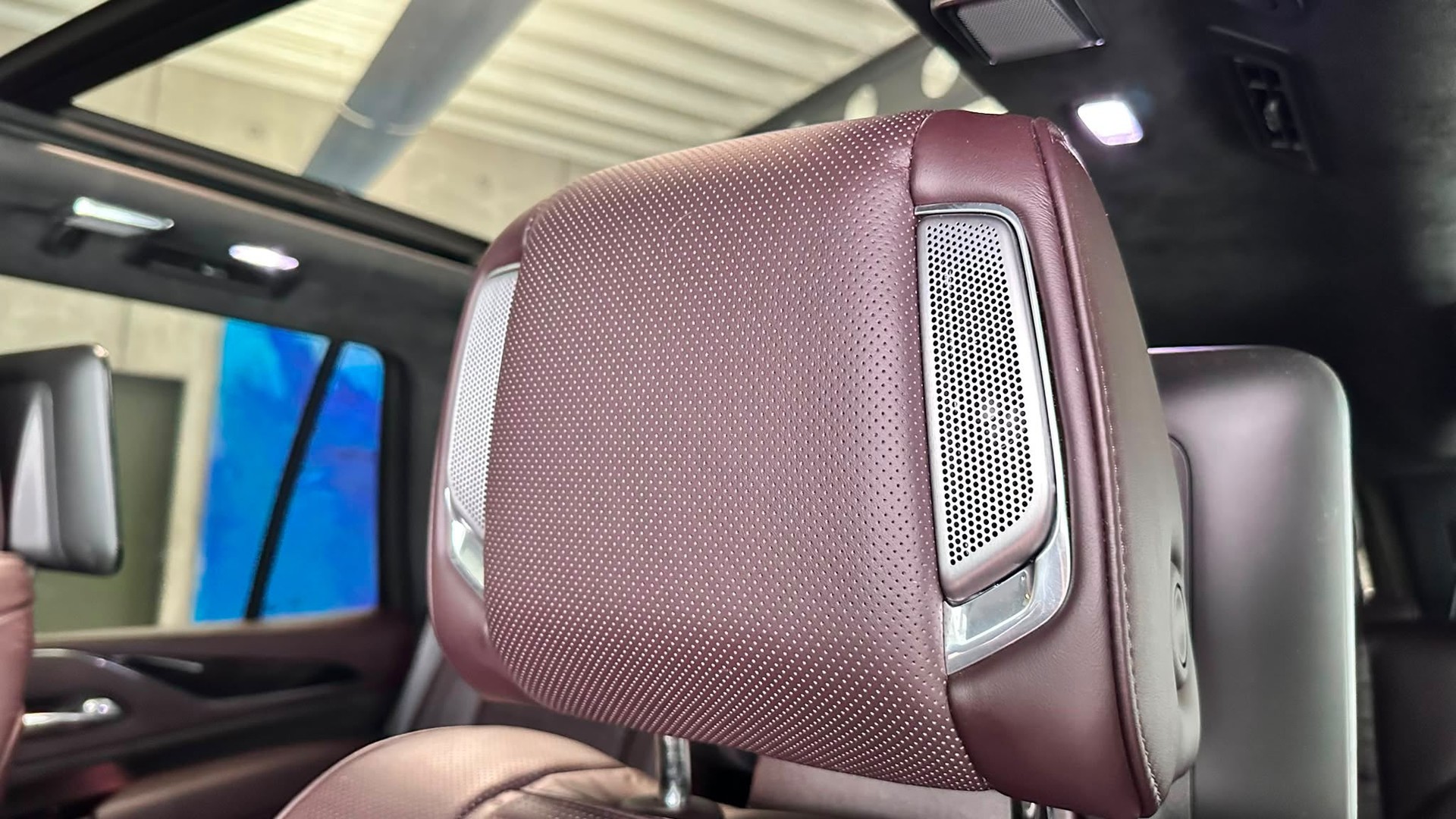 CADILLAC ESCALADE 600 Sport Platinum-image-19