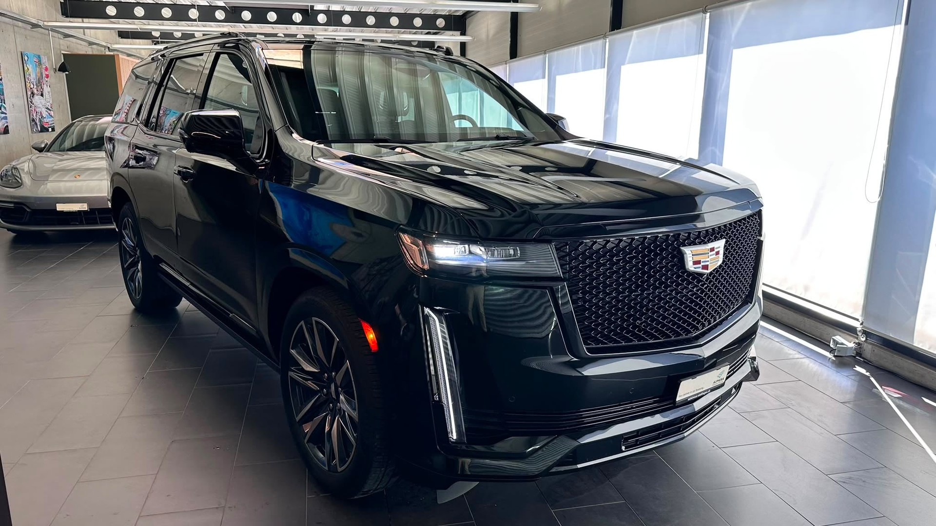 CADILLAC ESCALADE 600 Sport Platinum-image-8