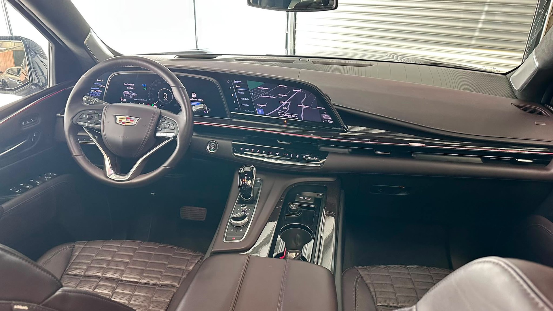 CADILLAC ESCALADE 600 Sport Platinum-image-4