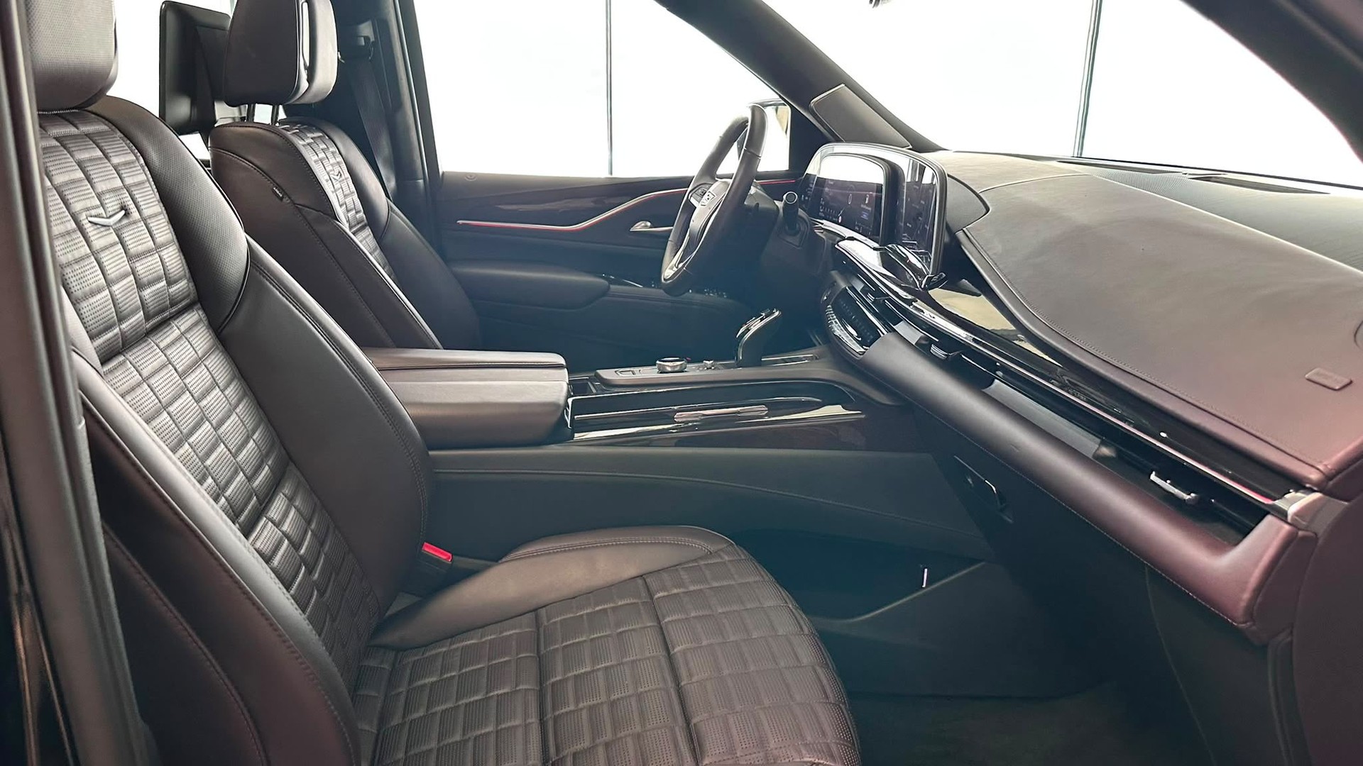 CADILLAC ESCALADE 600 Sport Platinum-image-1