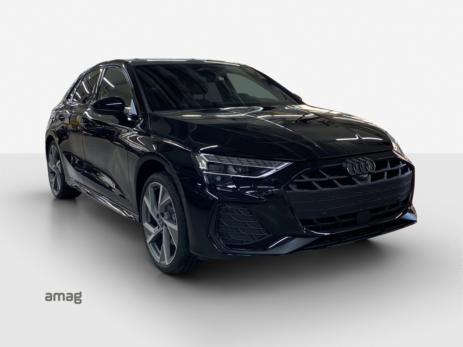 AUDI A3 Sportback TFSI 150 kW quattro S line S tronic-image-5