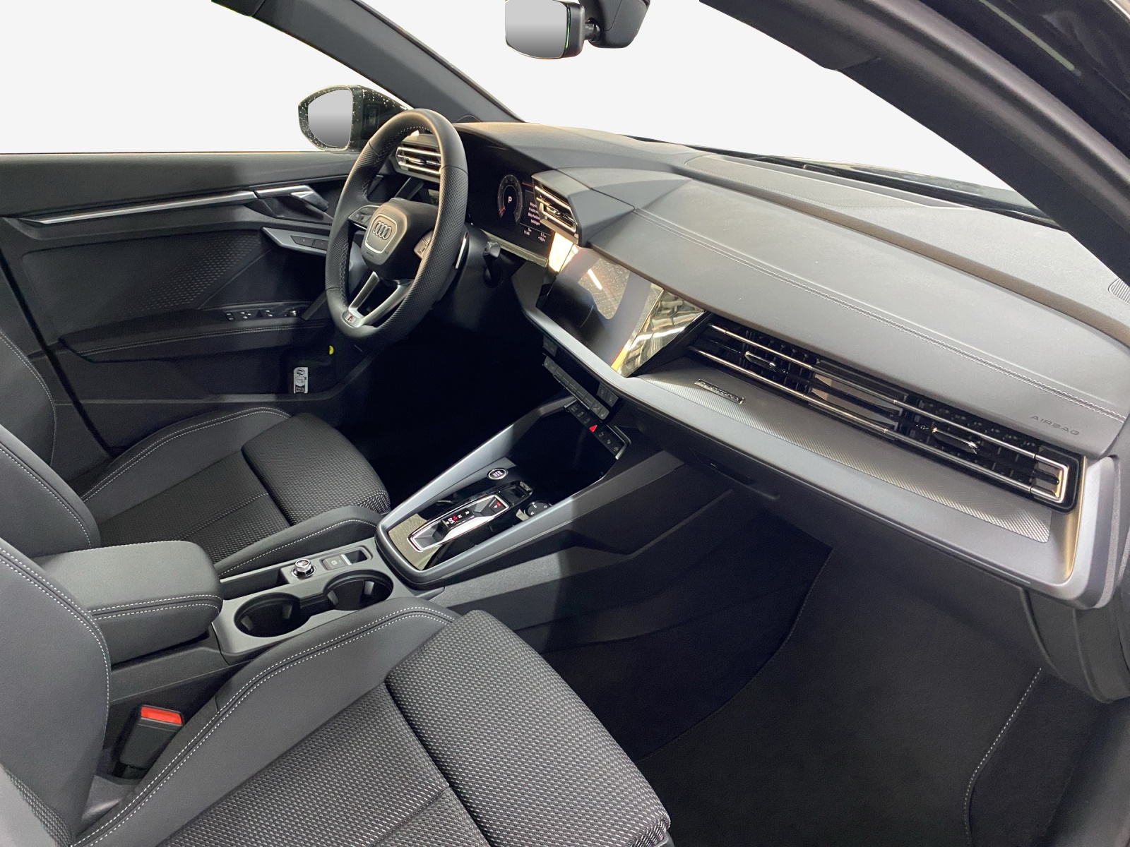 AUDI A3 Sportback TFSI 150 kW quattro S line S tronic-image-13