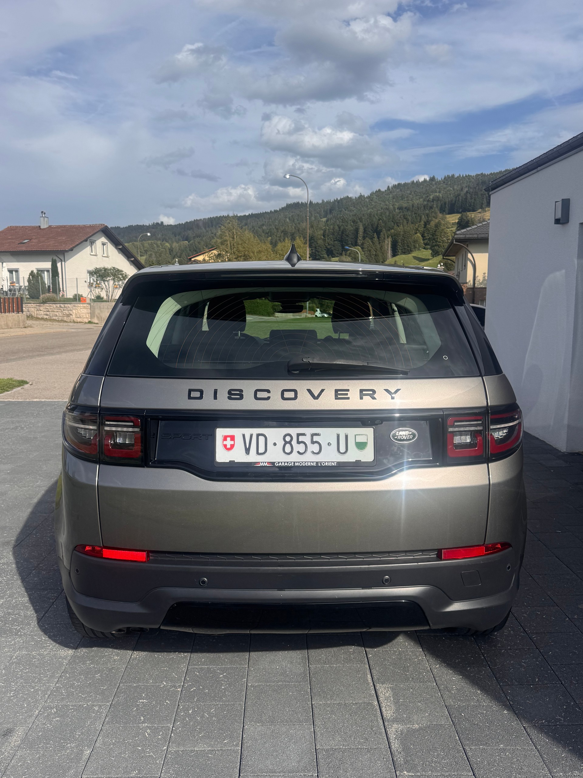 LAND ROVER Discovery Sport D200 2.0D TD4 MHEV SE AT9-image-5