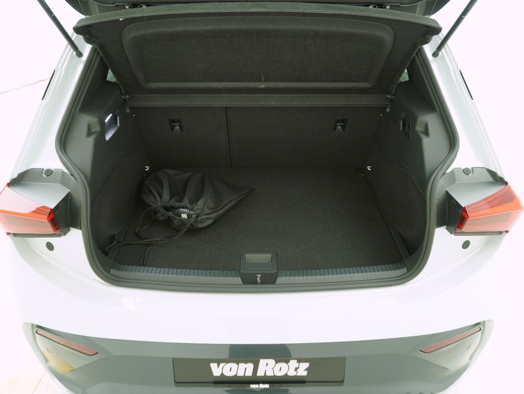 CUPRA Born Sensacion-image-11