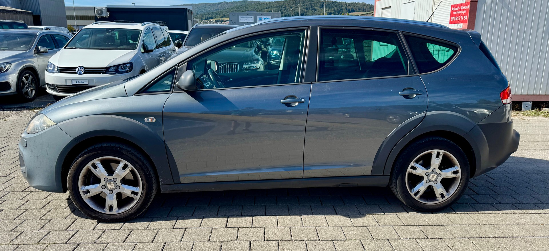 SEAT Altea XL Freetrack 2.0 TDI Style 4X4 (Klima * Alufelgen * Sensoren * Sitzheizung * Multilenkrad * BO5)-image-7
