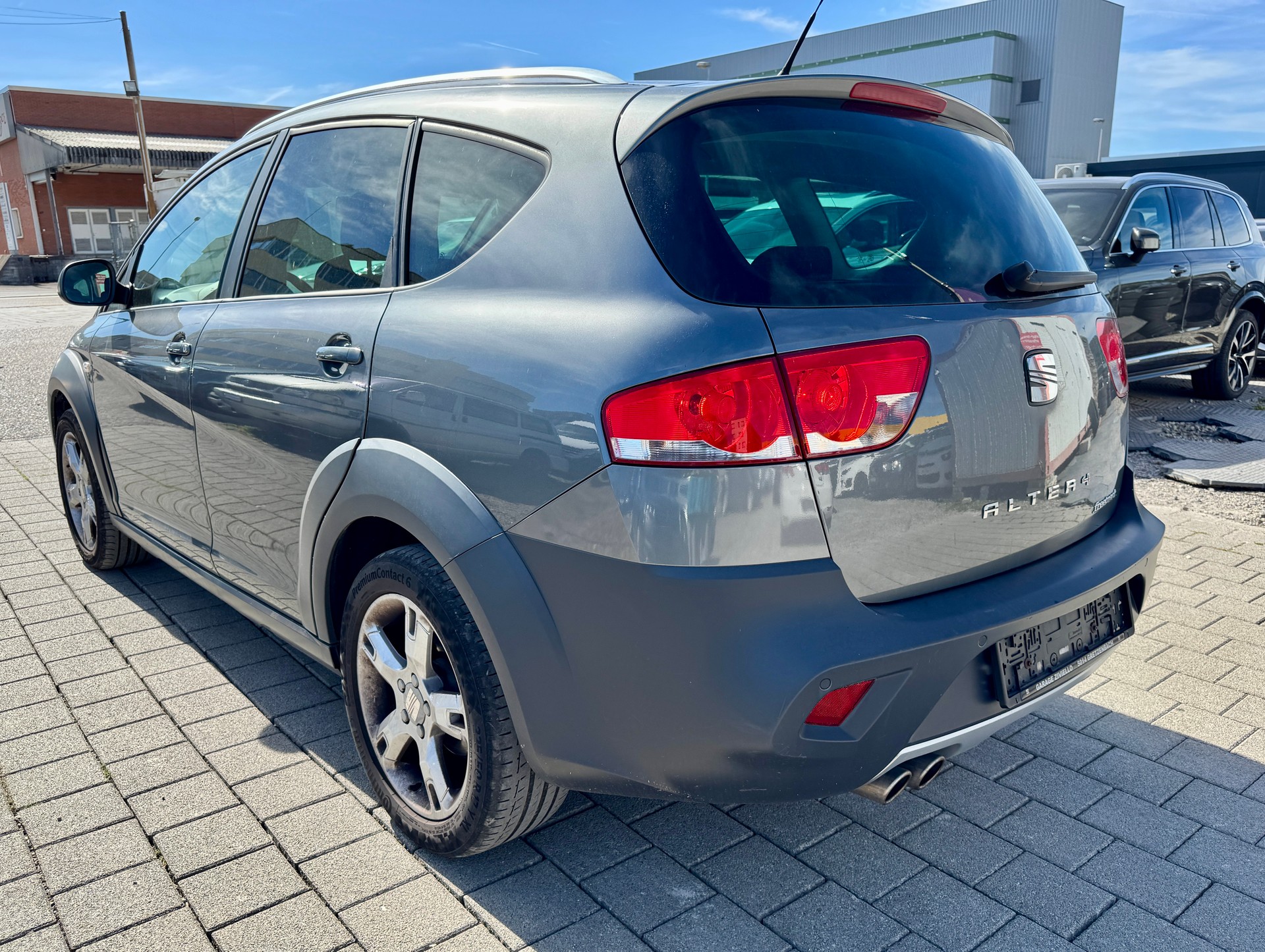 SEAT Altea XL Freetrack 2.0 TDI Style 4X4 (Klima * Alufelgen * Sensoren * Sitzheizung * Multilenkrad * BO5)-image-6