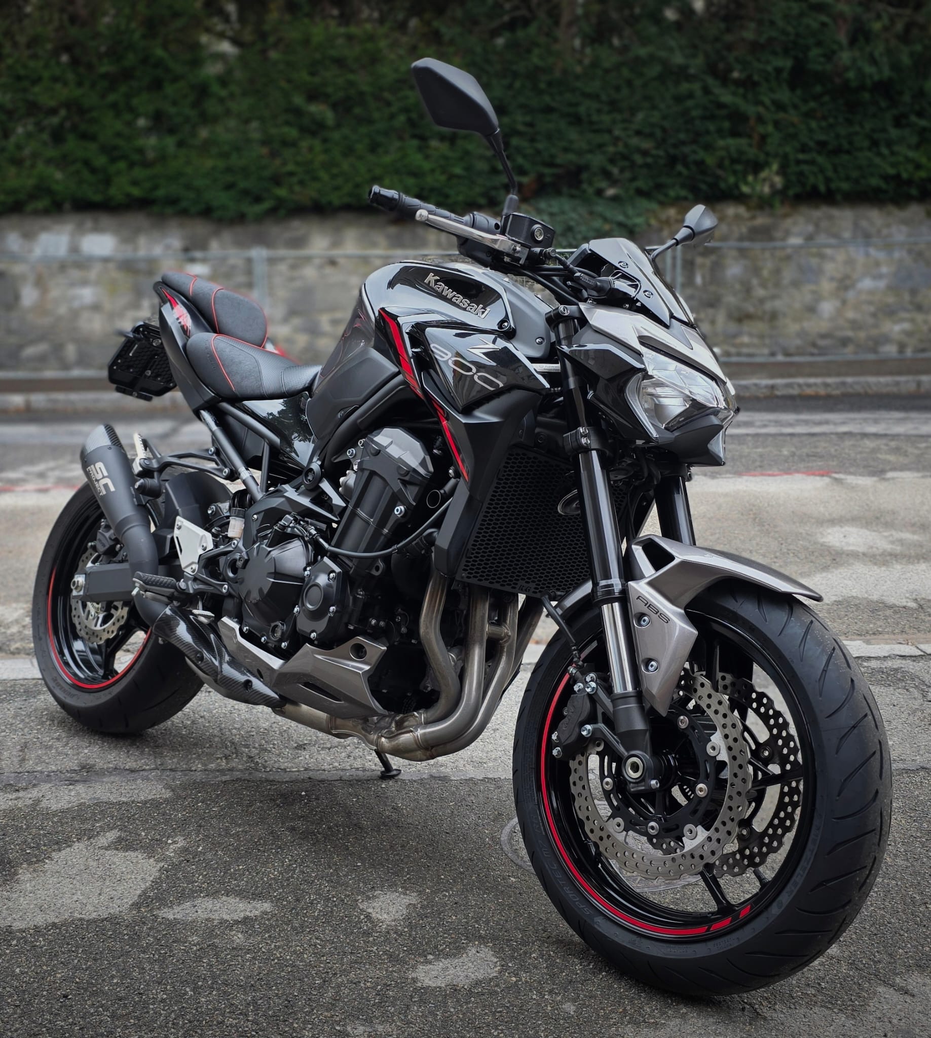 KAWASAKI Z 900-showroom-element-1