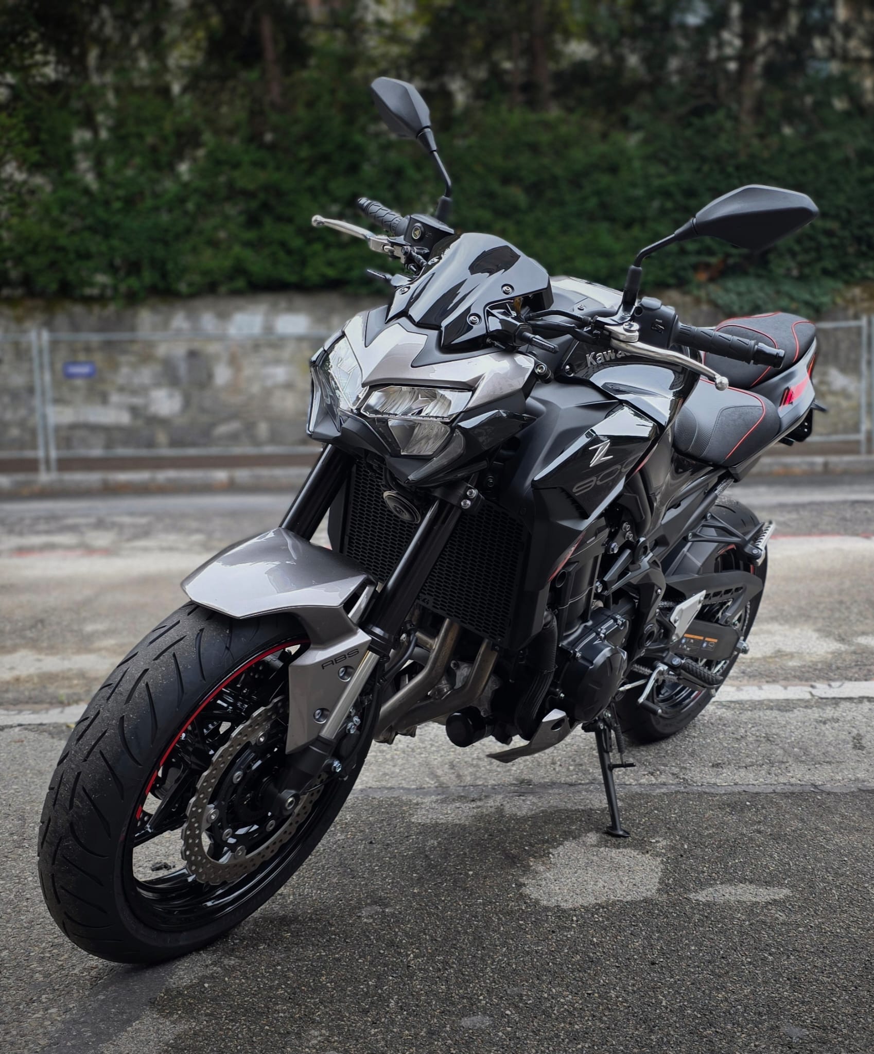 KAWASAKI Z 900-showroom-element-3