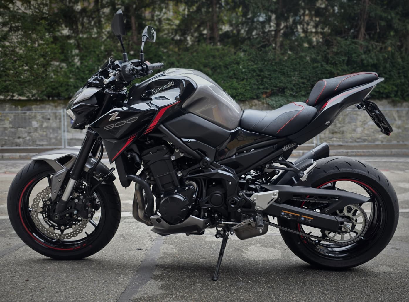 KAWASAKI Z 900-showroom-element-2