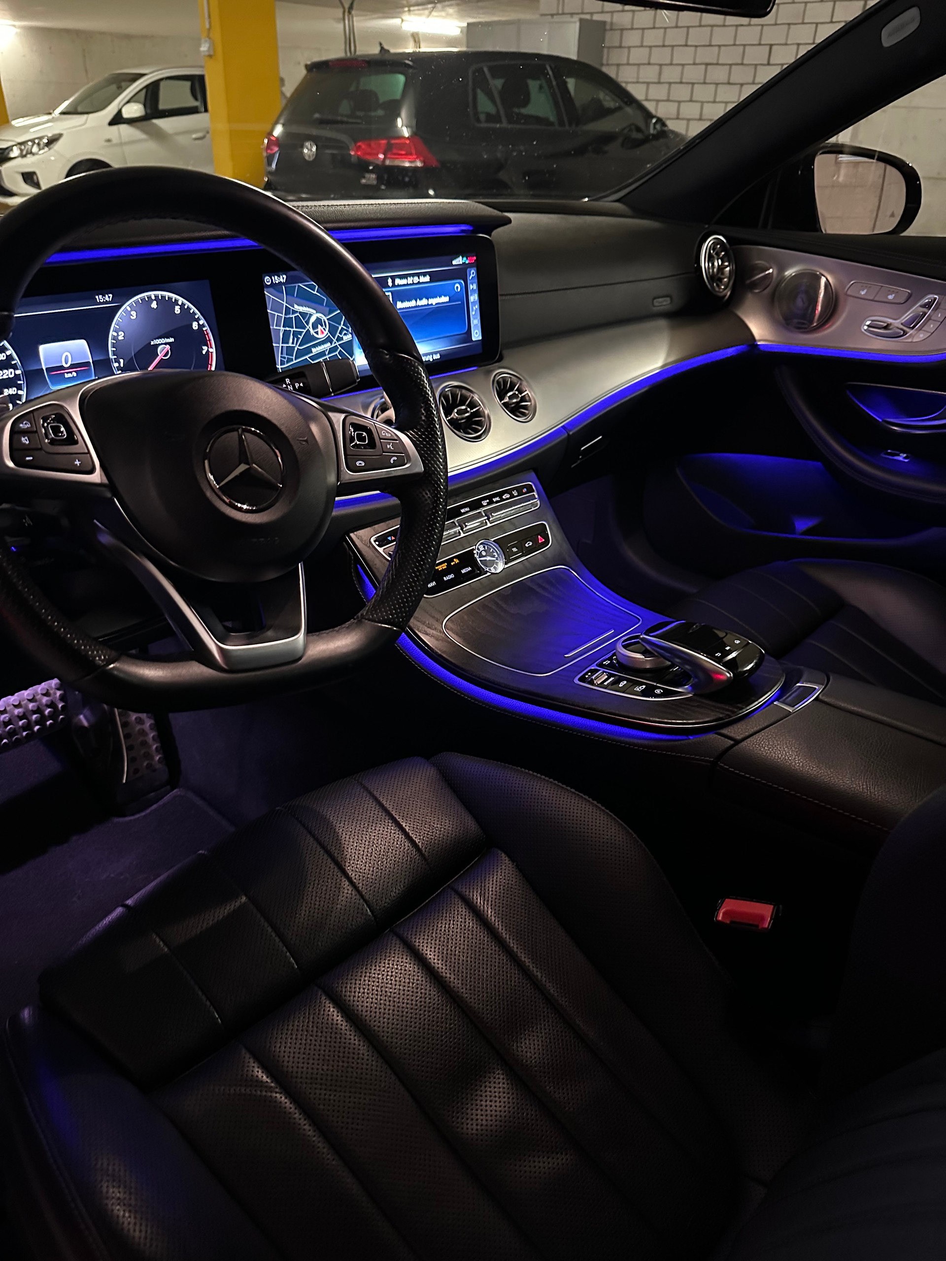 MERCEDES-BENZ E 400 AMG Line 4matic-image-4