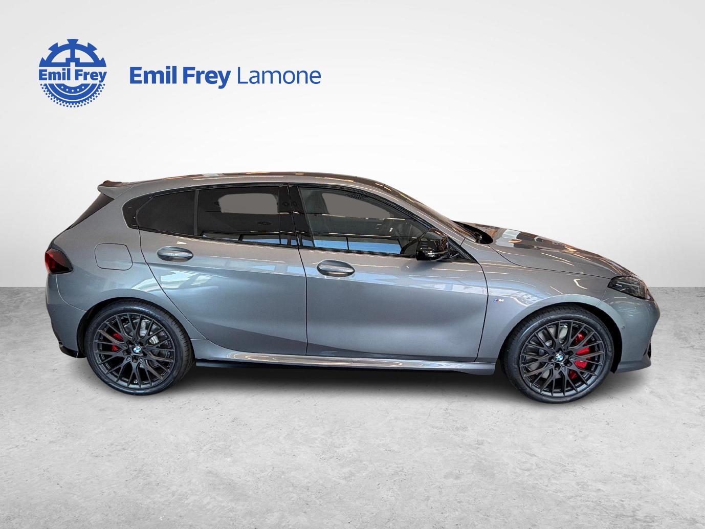 BMW M135i xDrive-image-5