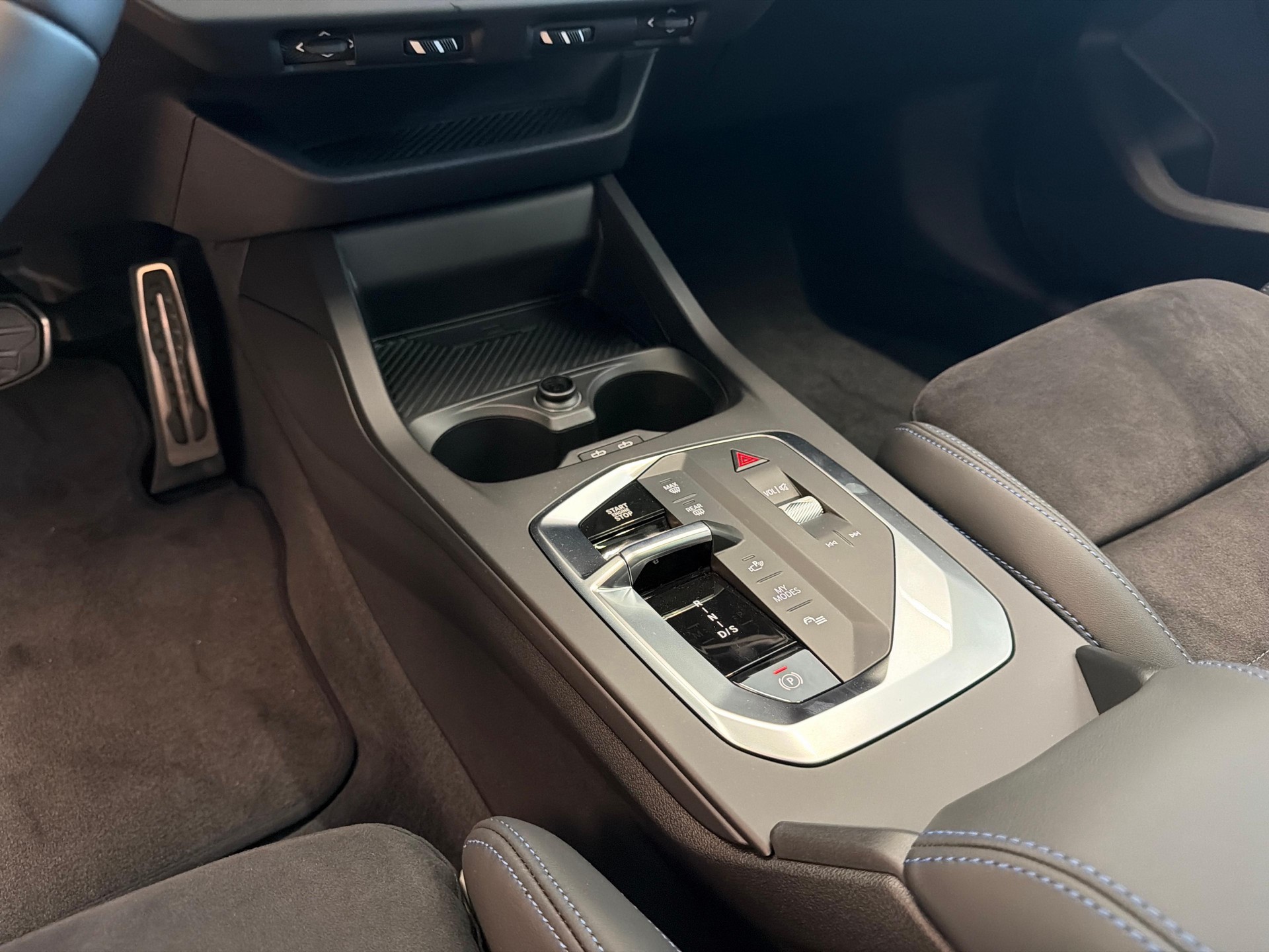 BMW M135i xDrive-image-14