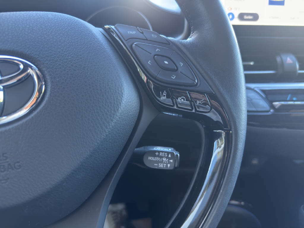 TOYOTA C-HR 1.8 VVTi HSD Trend-image-8