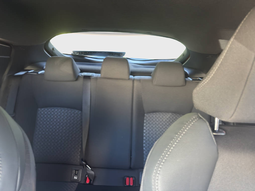 TOYOTA C-HR 1.8 VVTi HSD Trend-image-13