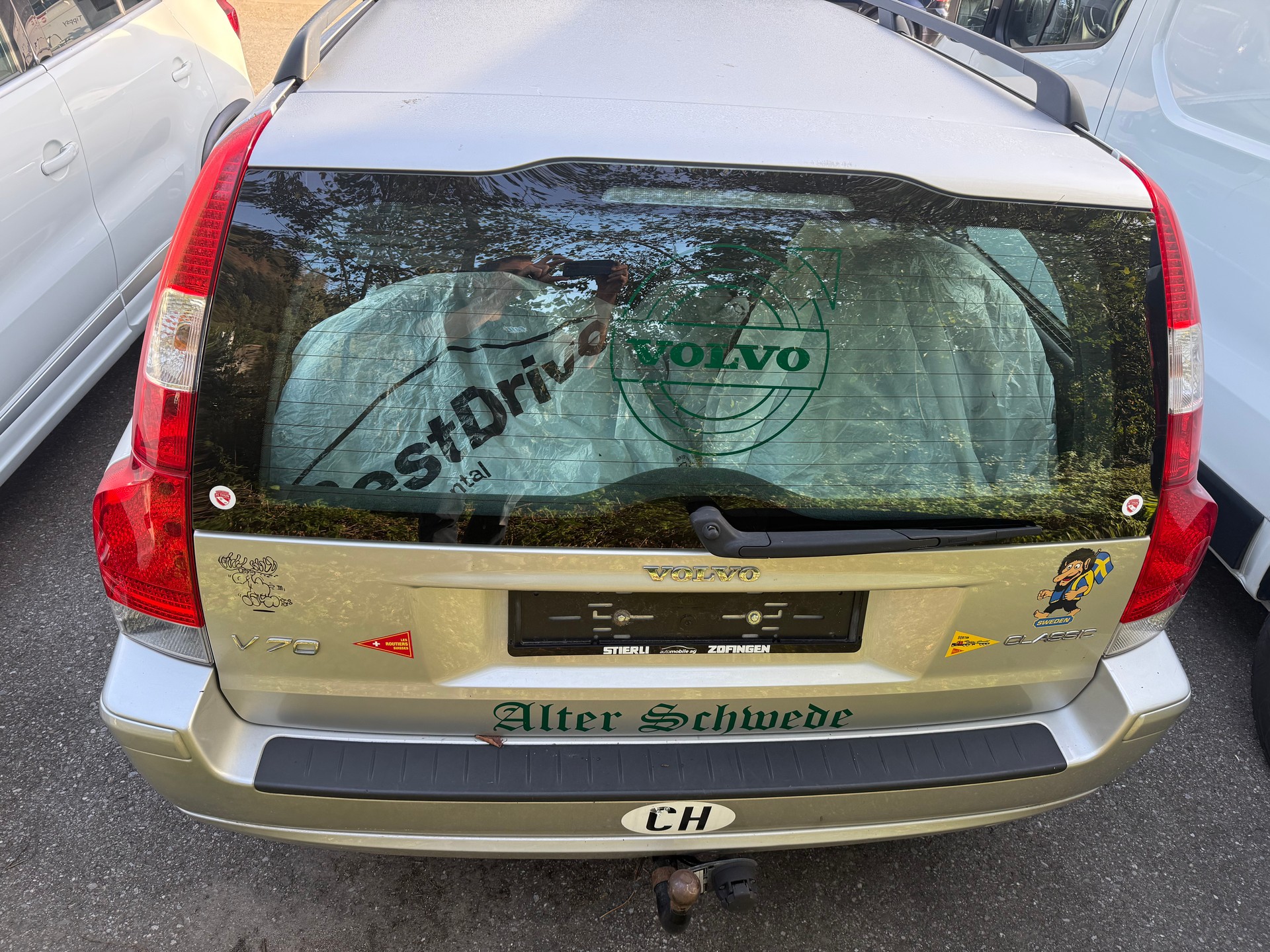 VOLVO V70 2.4D Momentum-image-2