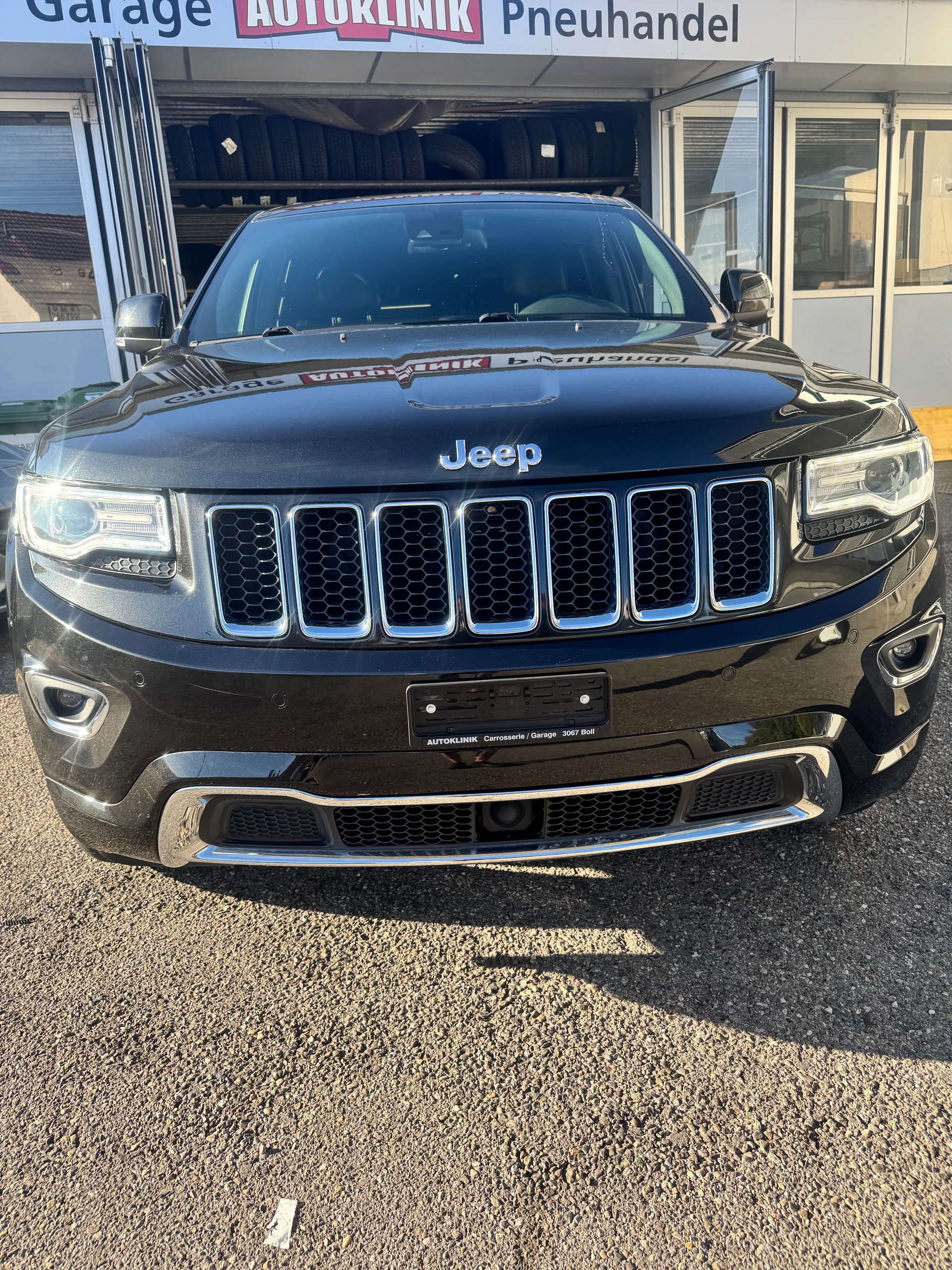 JEEP Grand Cherokee 3.0 CRD Overland Automatic-image-1
