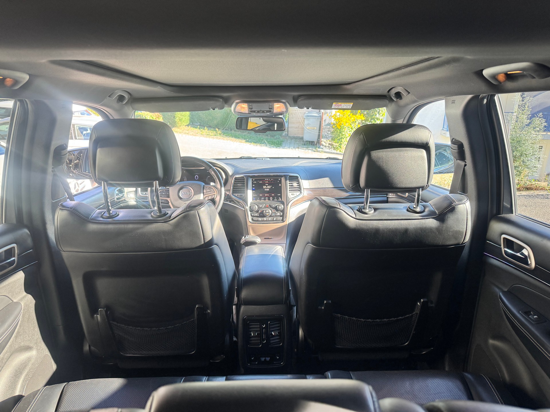 JEEP Grand Cherokee 3.0 CRD Overland Automatic-image-5