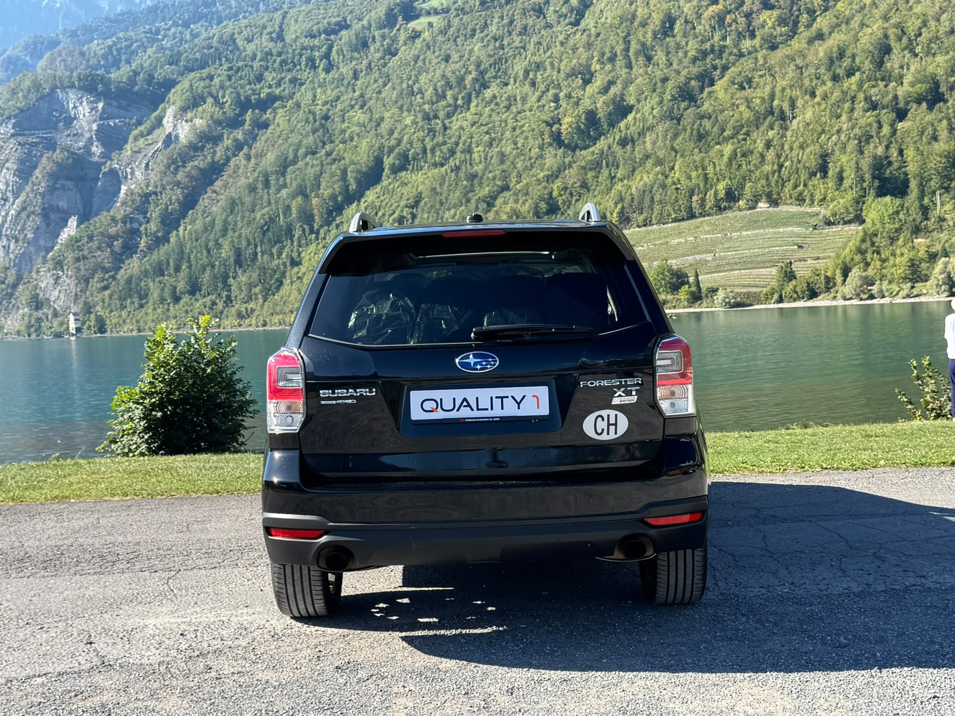 SUBARU Forester 2.0XT Luxury Lineartronic-image-7