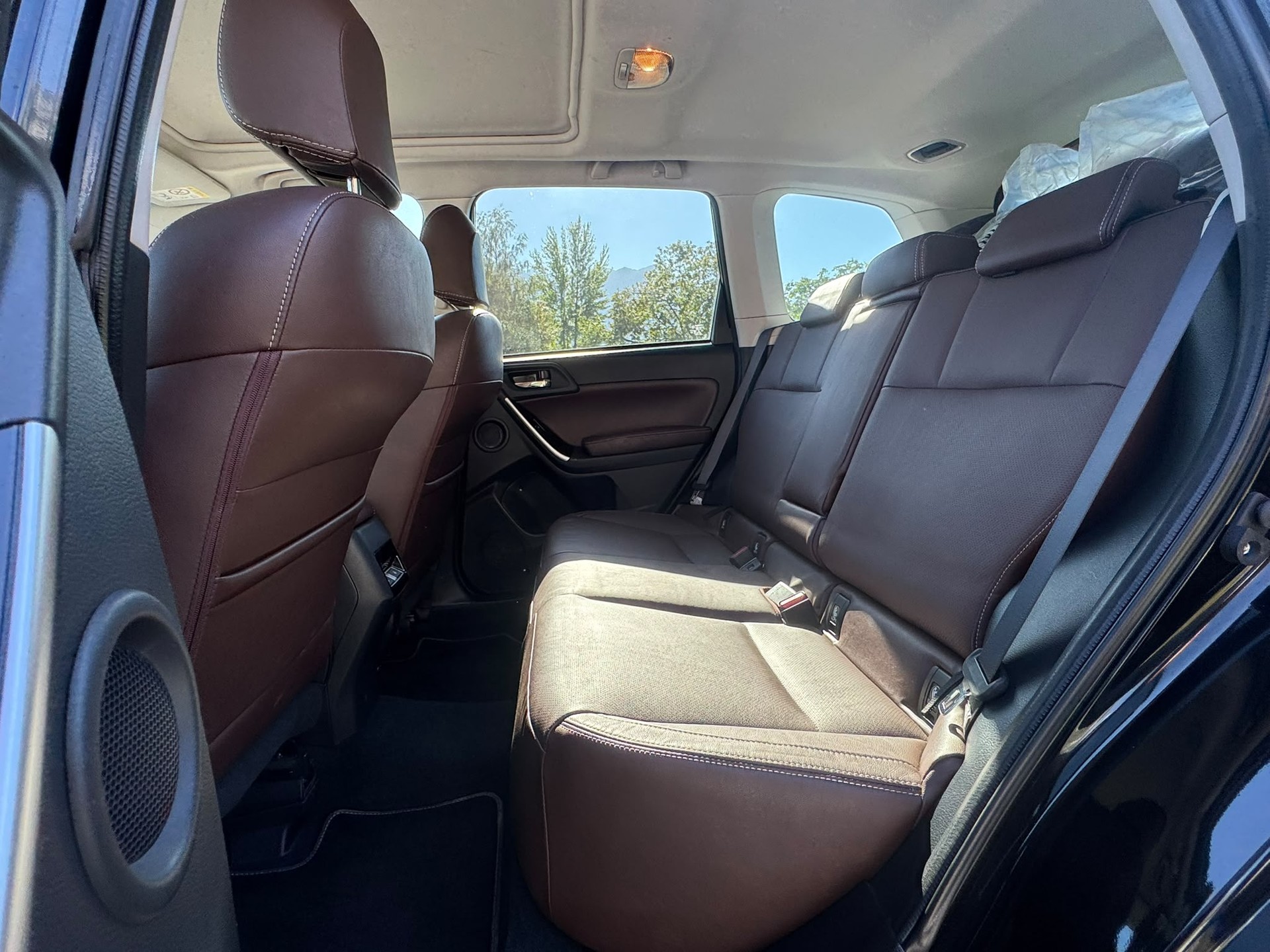 SUBARU Forester 2.0XT Luxury Lineartronic-image-11