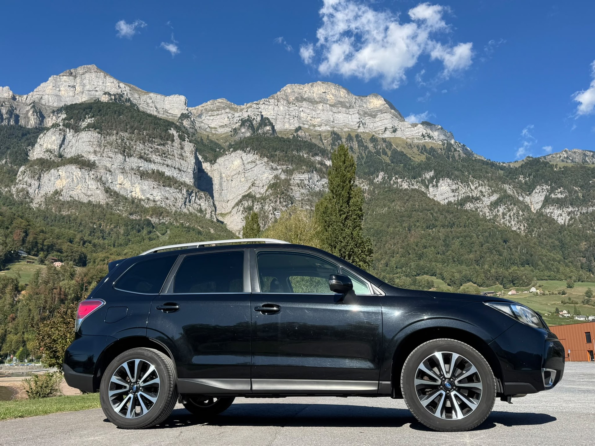 SUBARU Forester 2.0XT Luxury Lineartronic-image-3