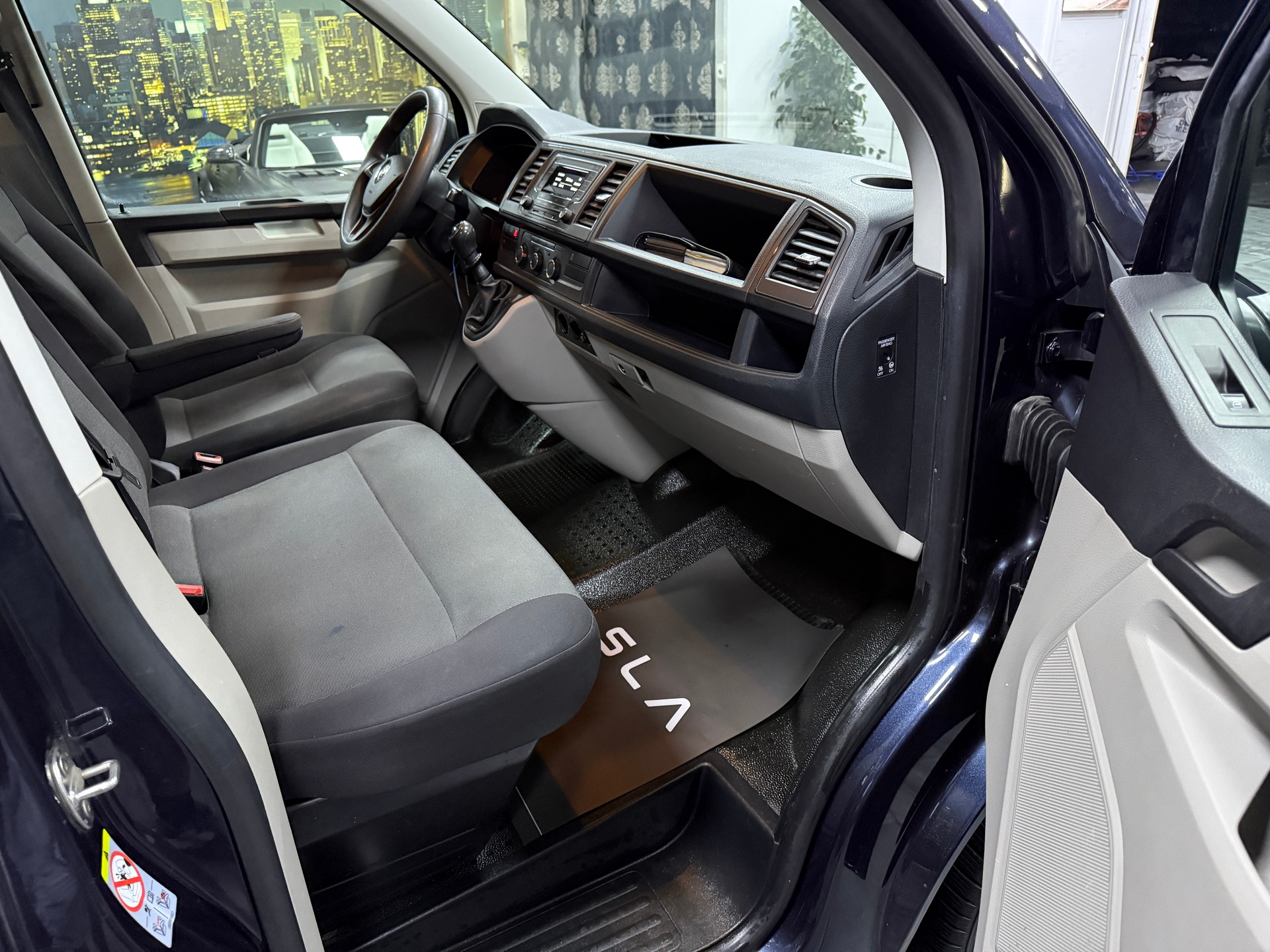 VW T6 2.0 TDI-image-4