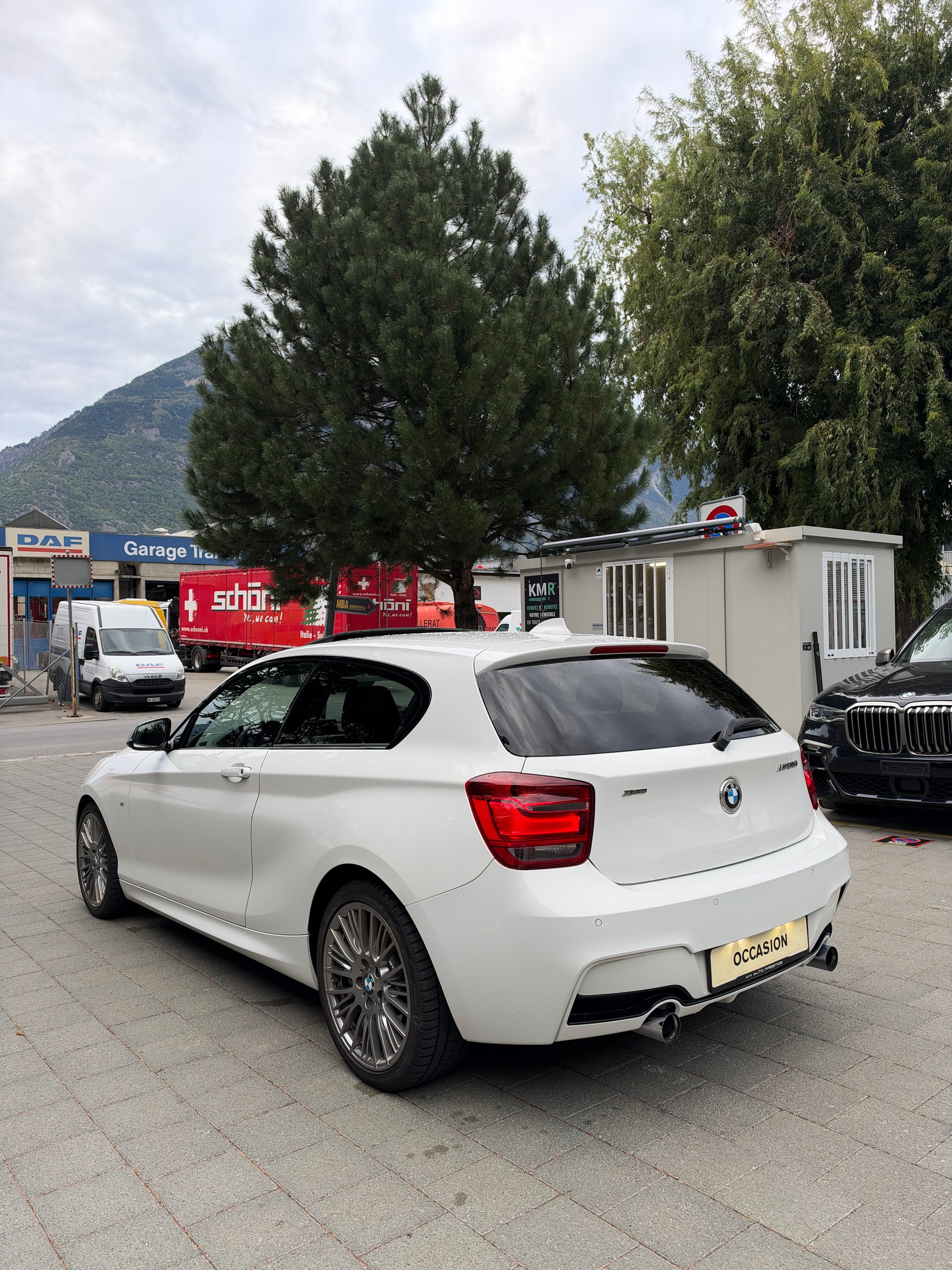 BMW M135i xDrive Steptronic-image-3