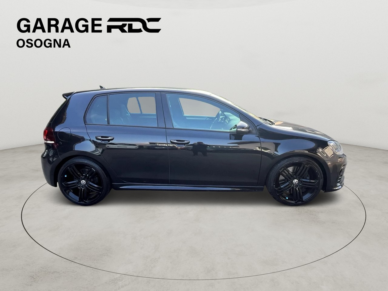 VW VW Golf R 4Motion-image-2