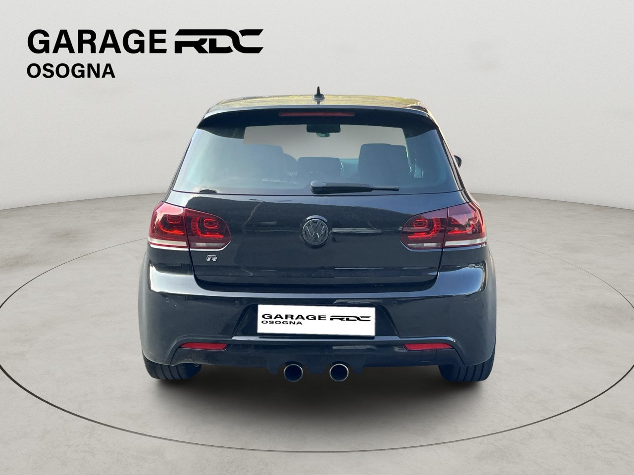 VW VW Golf R 4Motion-image-4